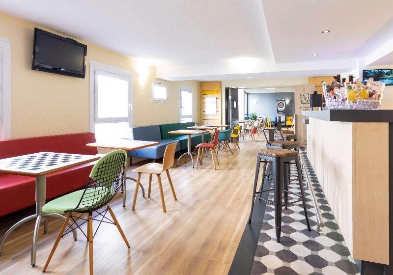 ホテル Ibis Rochefort