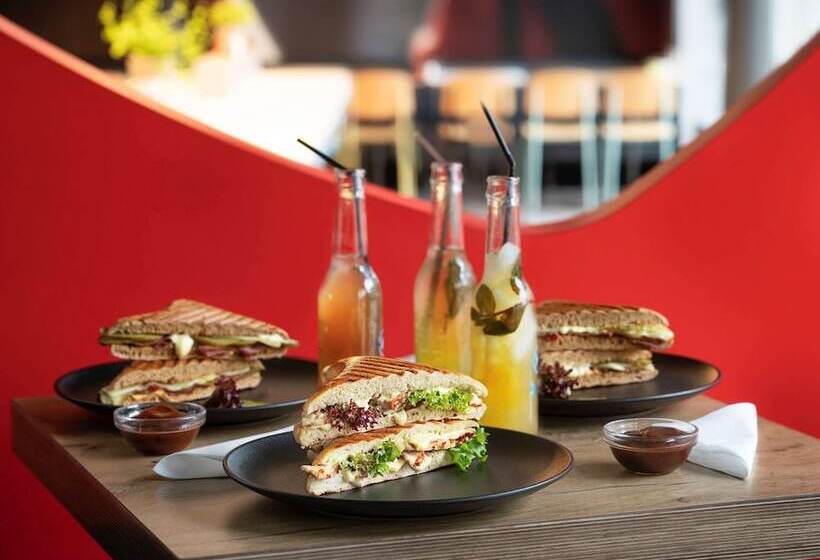 Отель Ibis Strasbourg Centre Historique