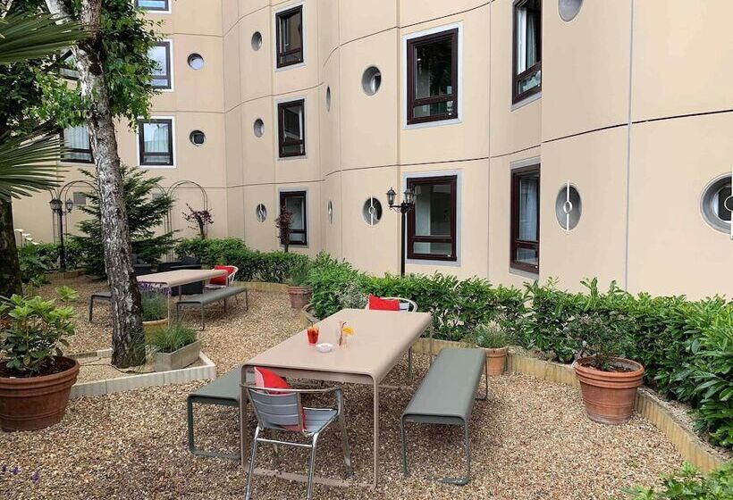 בית מלון כפרי Ibis Tours Centre Gare