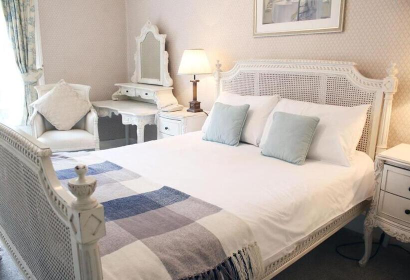 فندق Innishannon House