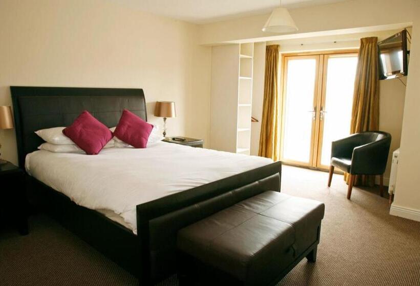 فندق Innishannon House