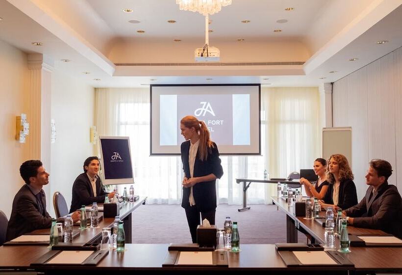 هتل Ja Hatta Fort