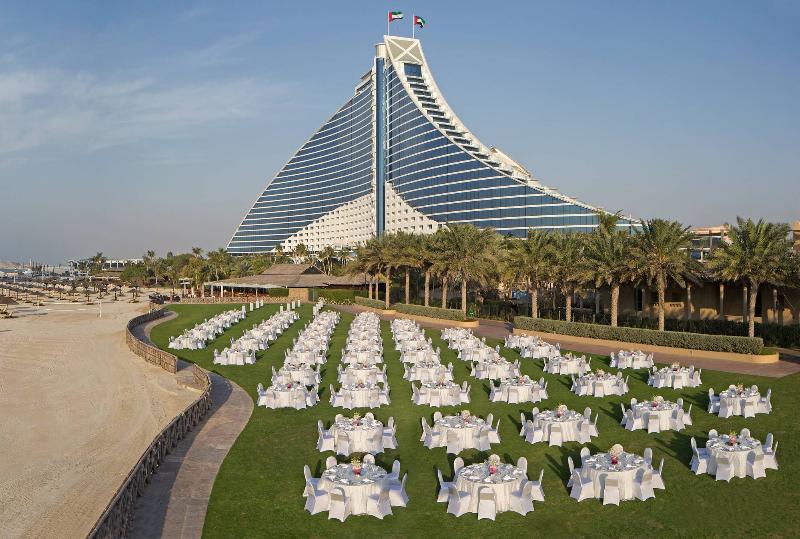 Jumeirah Beach Hotel Dubai