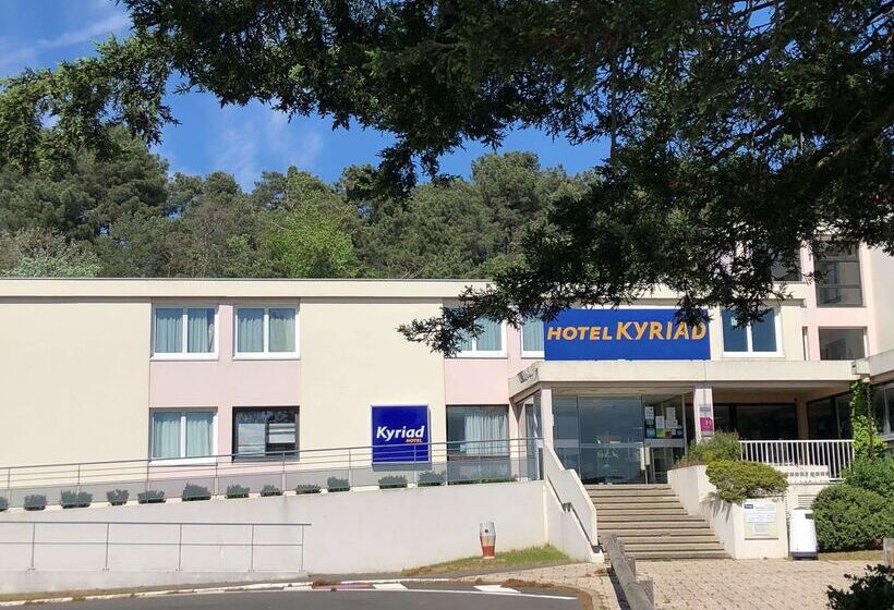 בית מלון כפרי Kyriad Nemours