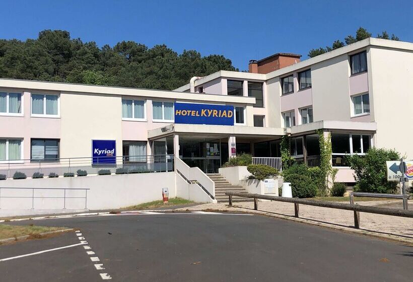 Отель Kyriad Nemours