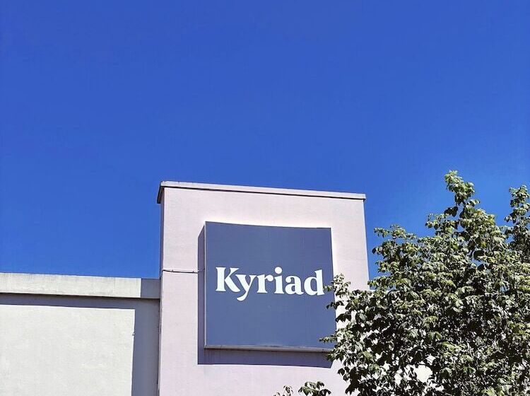 בית מלון כפרי Kyriad Nemours