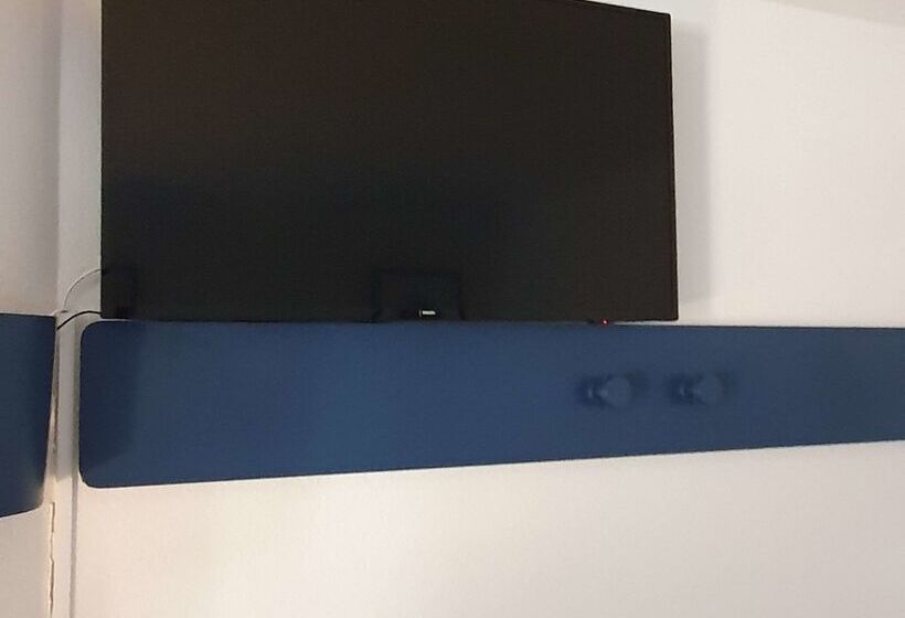 בית מלון כפרי Kyriad Villefranche Sur Saone