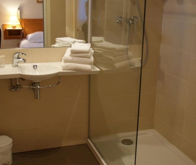 酒店 L Ao Hôtel & Restaurant L Aigle D Or