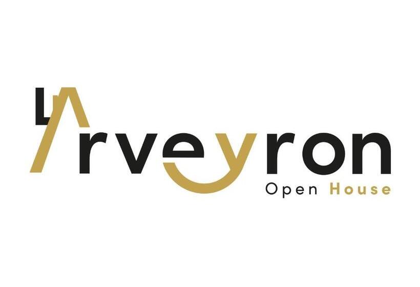 호텔 L Arveyron Open House