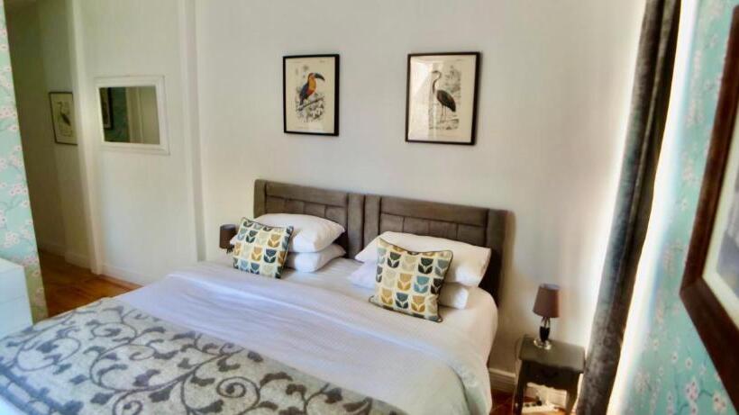 ホテル La Petite Auberge