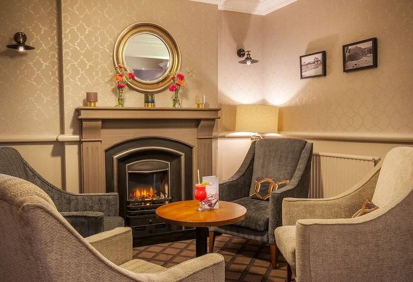 בית מלון כפרי Lake Of Shadows