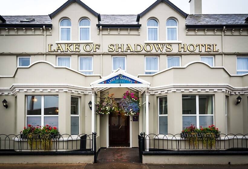 בית מלון כפרי Lake Of Shadows