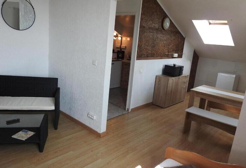 בית מלון כפרי Le Chalet