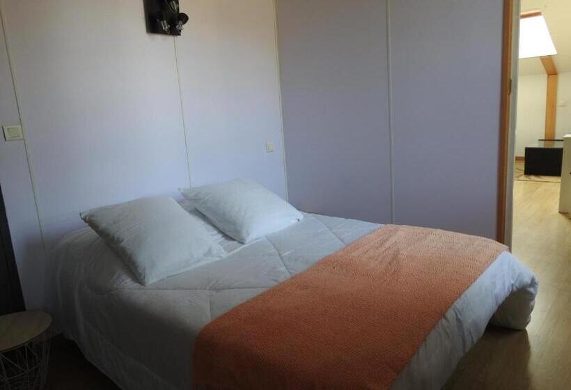 בית מלון כפרי Le Chalet