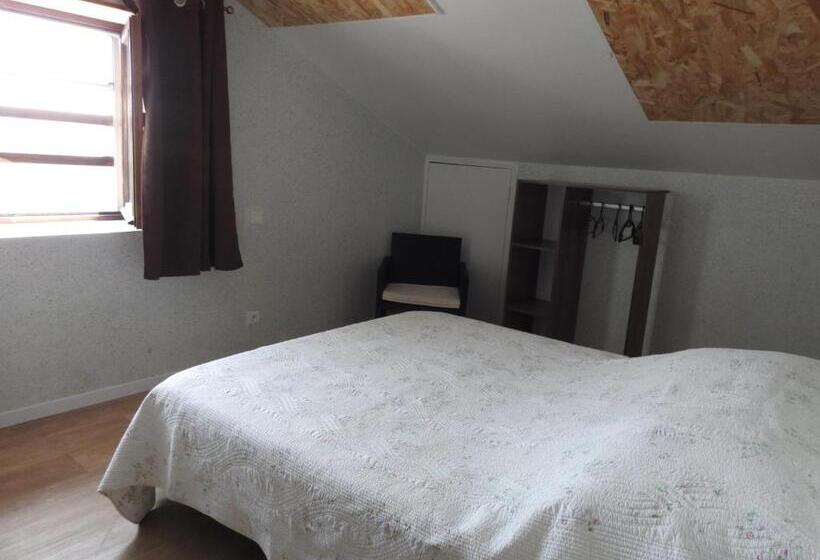 בית מלון כפרי Le Chalet