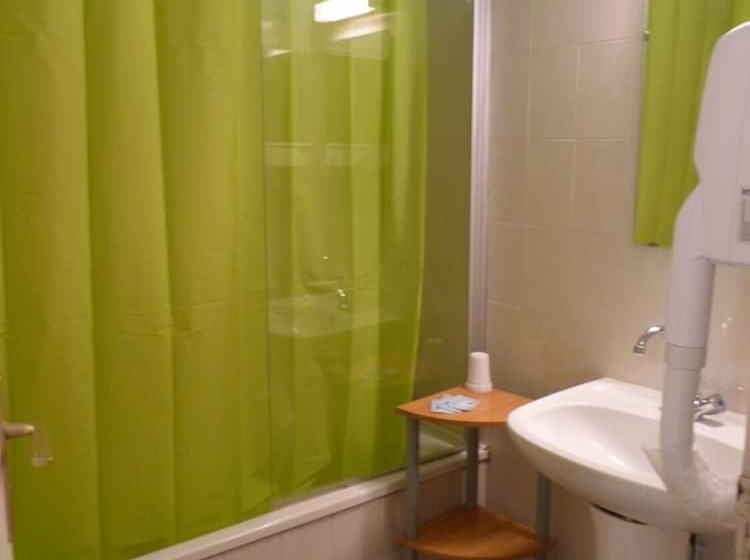 בית מלון כפרי Le Chalet