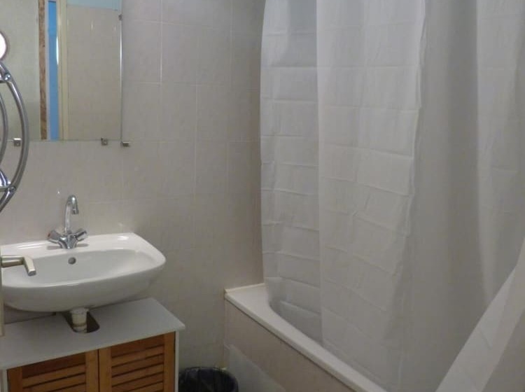 בית מלון כפרי Le Chalet