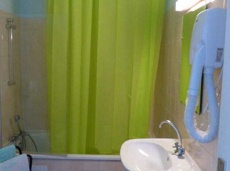 בית מלון כפרי Le Chalet