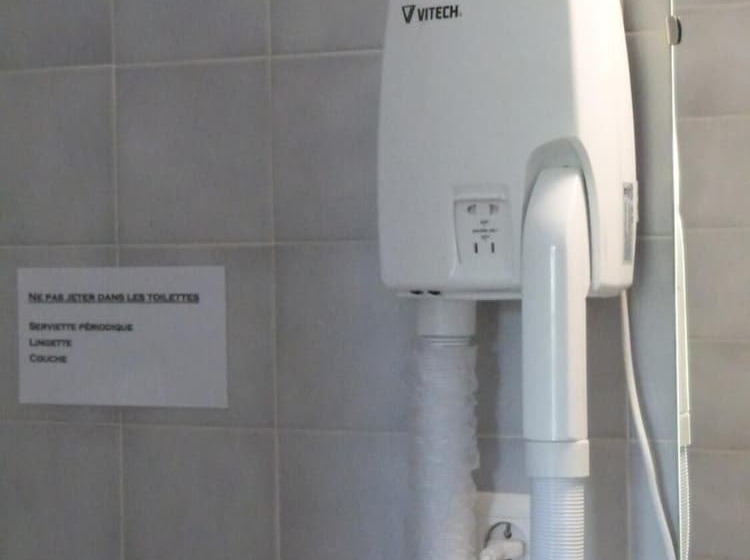 בית מלון כפרי Le Chalet