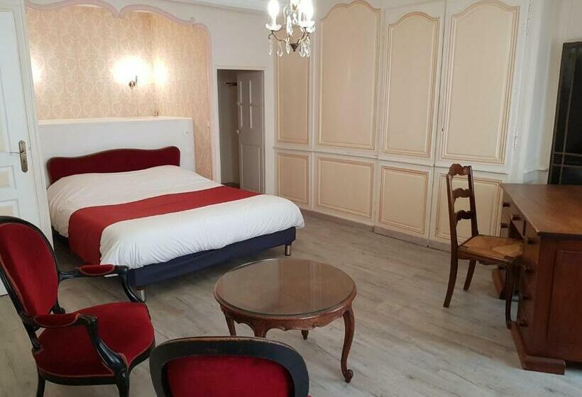 בית מלון כפרי Logis Le Grand Hôtel Du Louvre