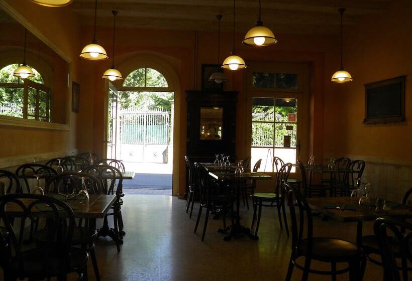 ホテル Le Relais De Montignac