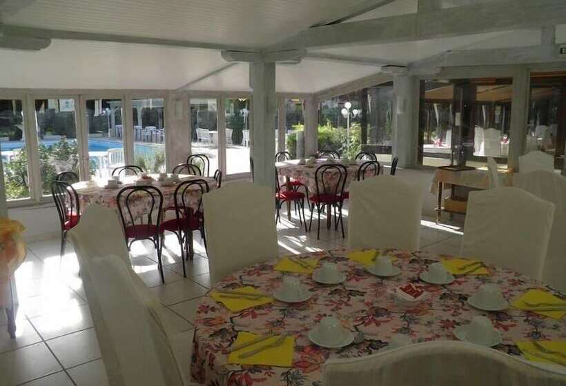 בית מלון כפרי Le Relais De Montignac