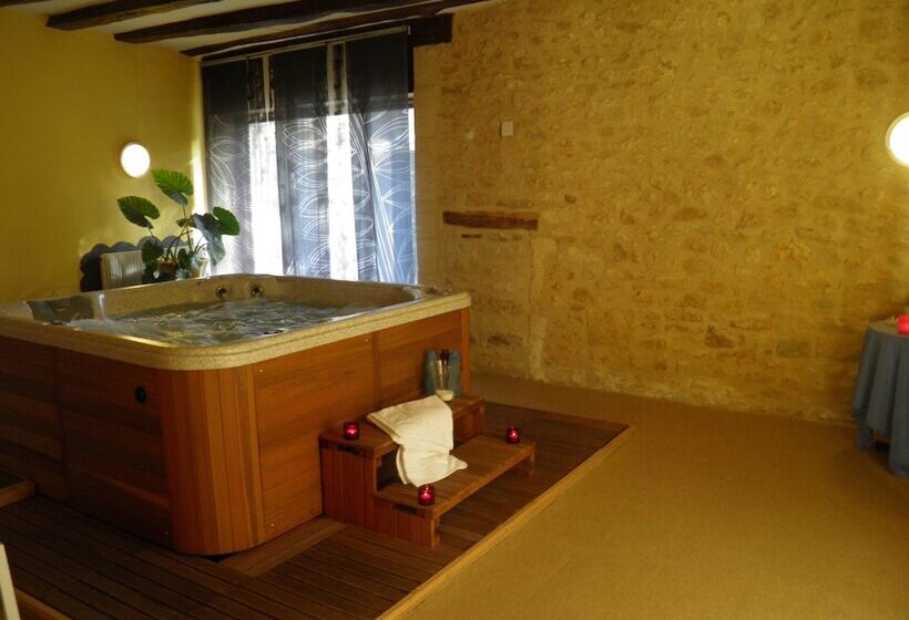 ホテル Le Relais De Montignac