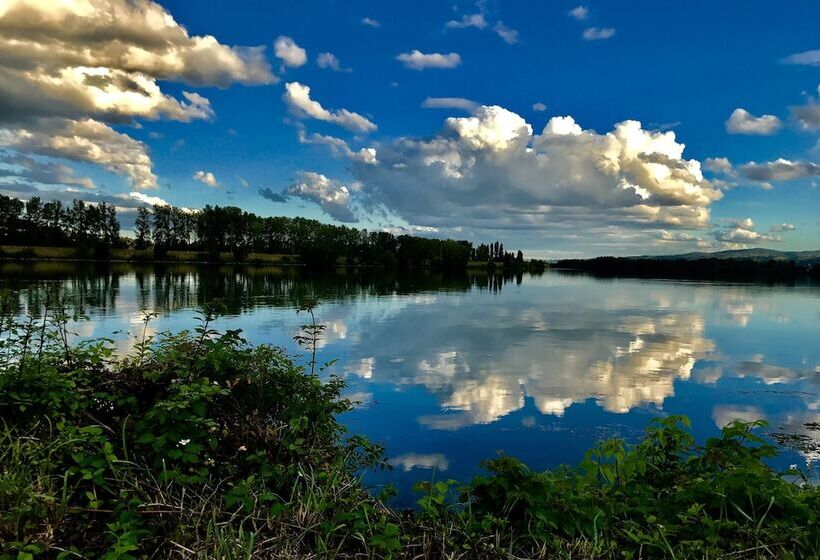 בית מלון כפרי Lerie Beau Rivage