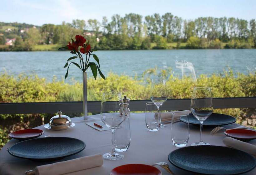 בית מלון כפרי Lerie Beau Rivage