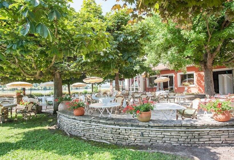 בית מלון כפרי Lerie Beau Rivage