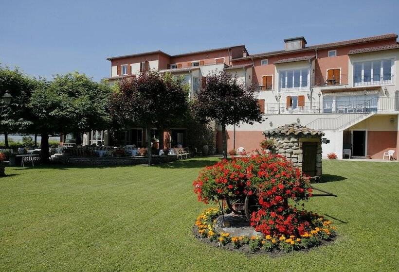 בית מלון כפרי Lerie Beau Rivage