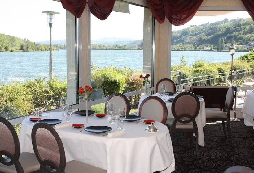 בית מלון כפרי Lerie Beau Rivage