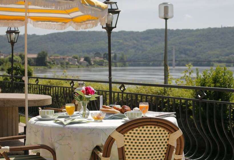 בית מלון כפרי Lerie Beau Rivage