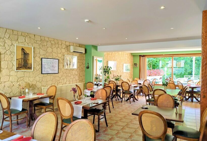 Les Ambassadeurs Logis Hotels Et Restaurant