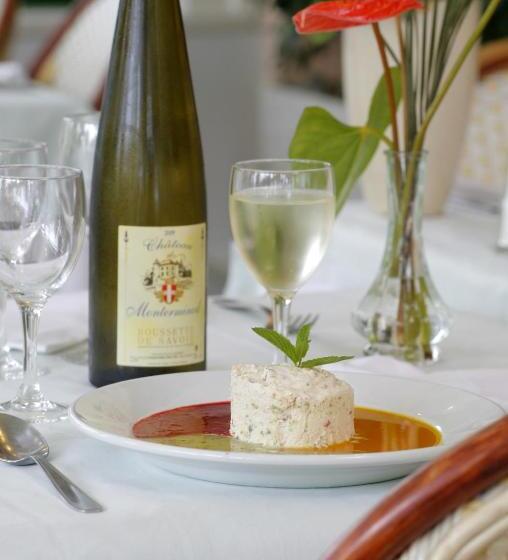 Отель Les Marronniers