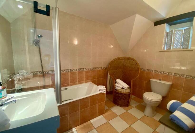 Отель Les Moulins Du Duc écolodge