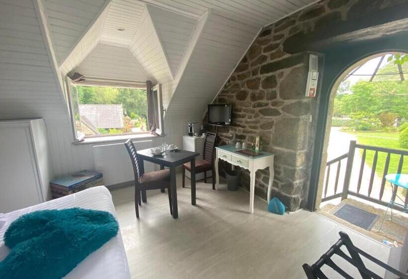 Отель Les Moulins Du Duc écolodge