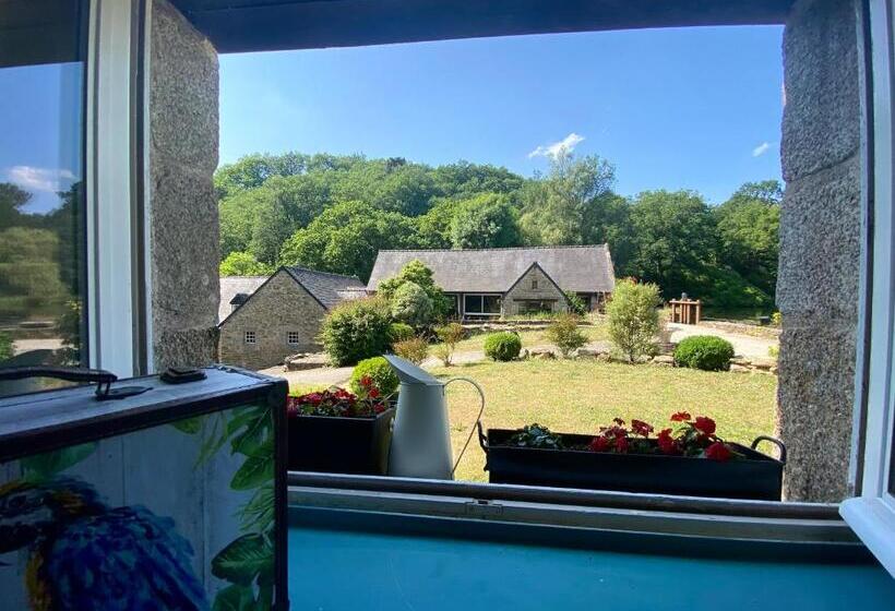 Отель Les Moulins Du Duc écolodge