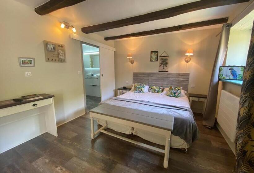 Отель Les Moulins Du Duc écolodge