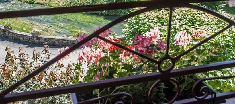 Logis Hotels   Auberge De L île   Hôtel 3 étoiles Et Restaurant