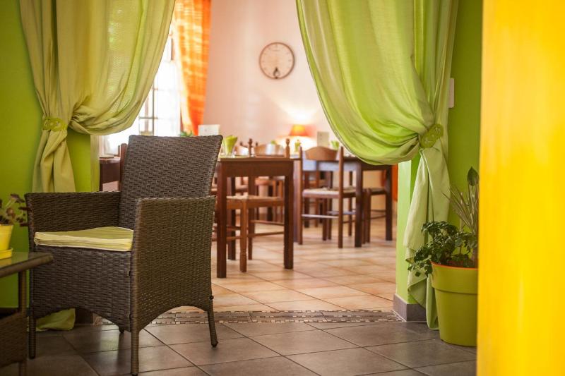 Logis Hotels   Auberge De L île   Hôtel 3 étoiles Et Restaurant