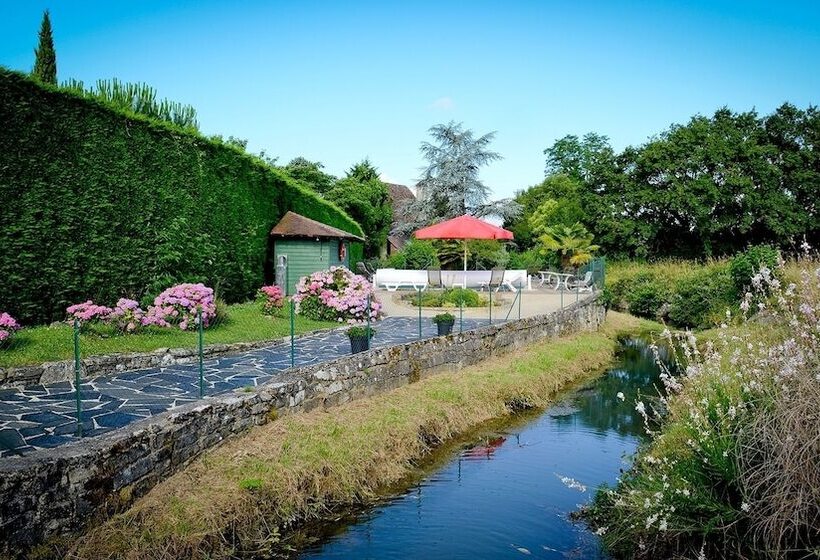 فندق Logis Auberge Du Relais   Hôtel & Restaurant