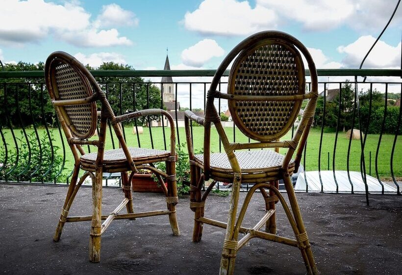 فندق Logis Auberge Du Relais   Hôtel & Restaurant