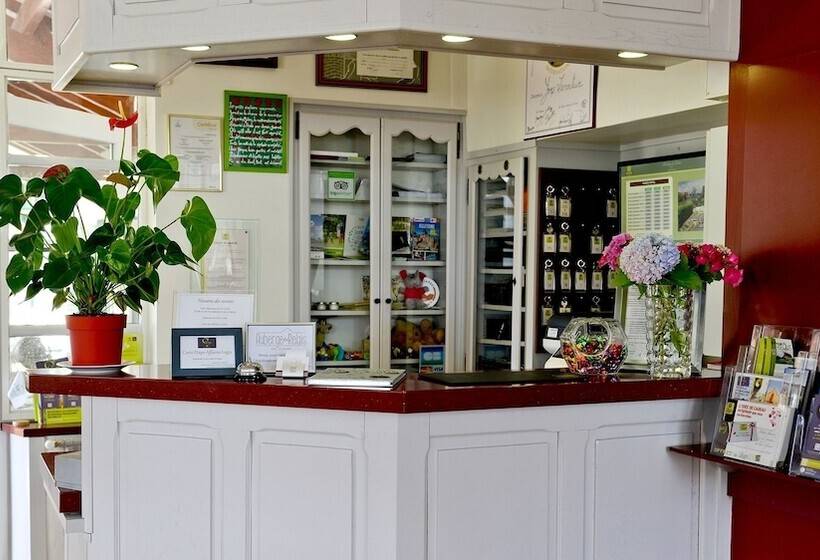 فندق Logis Auberge Du Relais   Hôtel & Restaurant