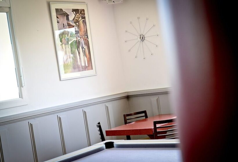 فندق Logis Auberge Du Relais   Hôtel & Restaurant