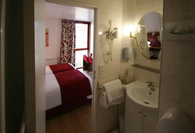فندق Logis Auberge La Diege