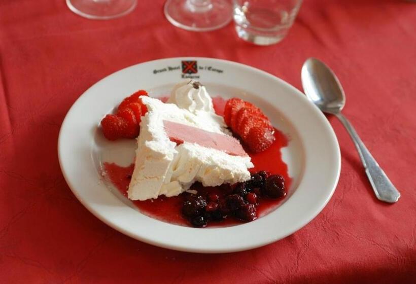 ホテル Logis Grand Hôtel De L Europe