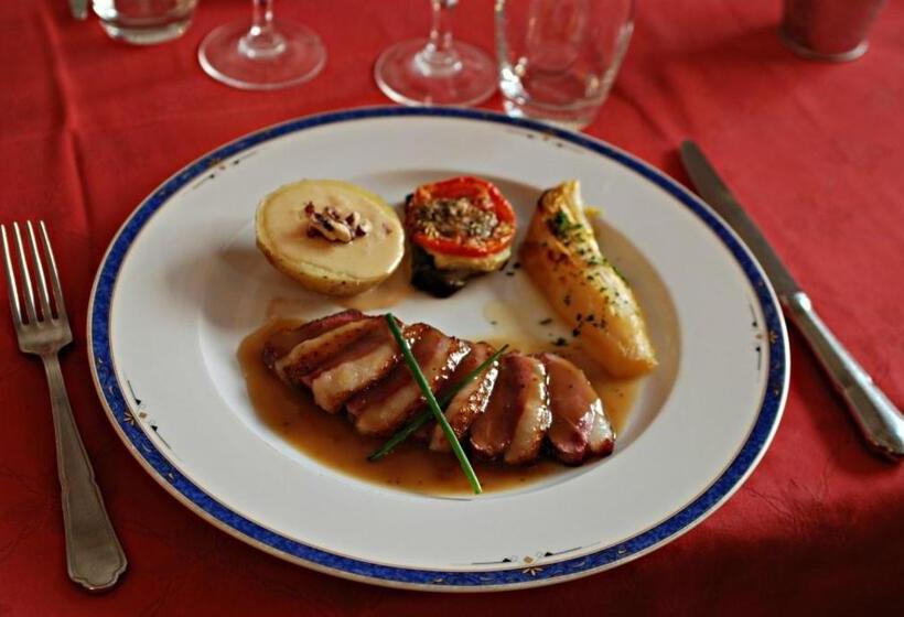 ホテル Logis Grand Hôtel De L Europe