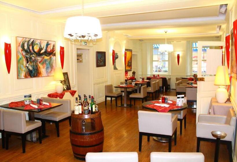 ホテル Logis Grand Hôtel De L Europe