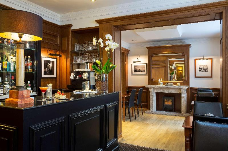 ホテル Melia Paris Champselysees